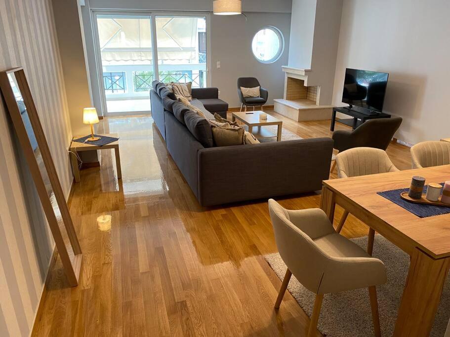 Classy 3Br With 2 Bathrooms Apartment In Marousi Atenas Exterior foto